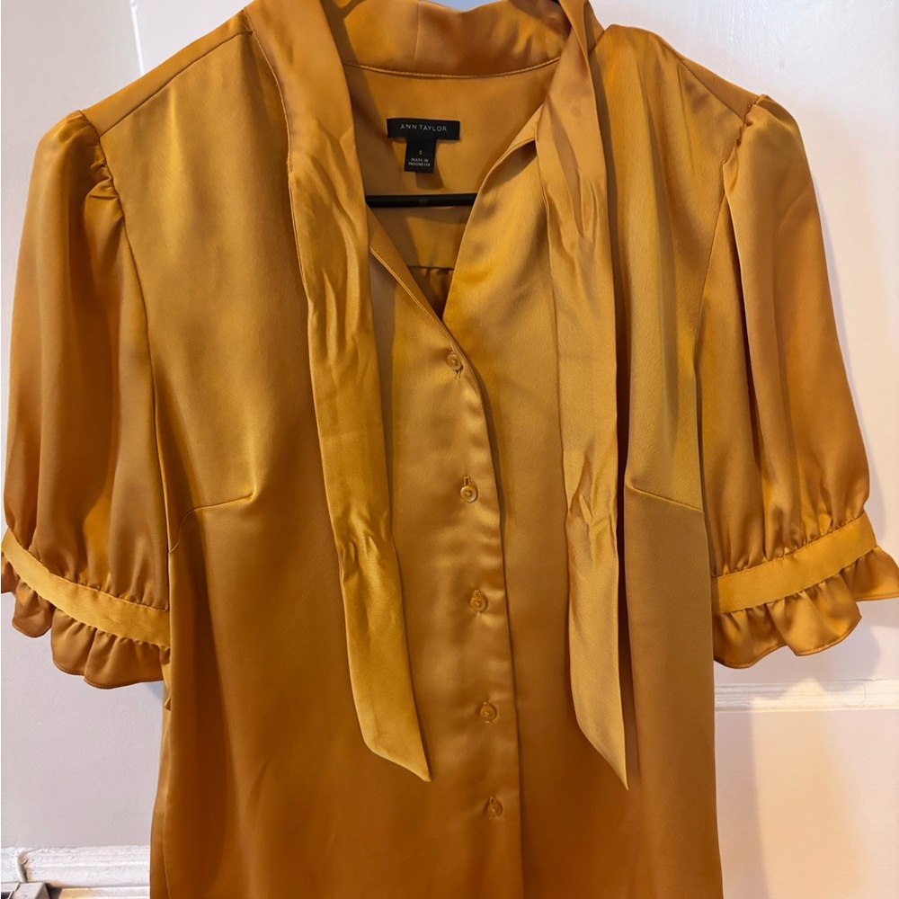 Ann Taylor Gold Blouse